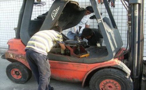 �泵ά����ѵѧУ